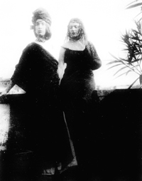 Hedwig Woermann in Rom mit Ottilie Reylaender